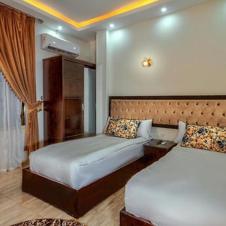 Tut Pyramids View Hotel Kafret el-Gabal Kültér fotó