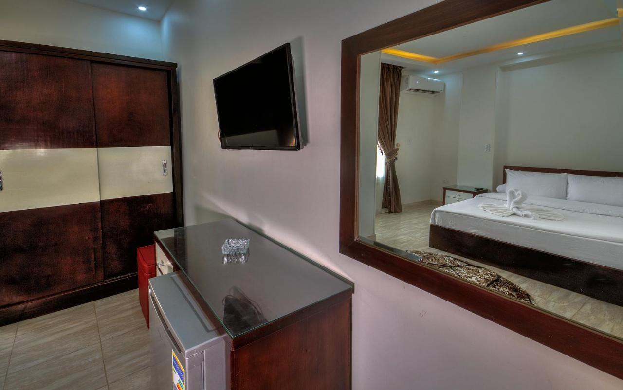 Tut Pyramids View Hotel Kafret el-Gabal Kültér fotó